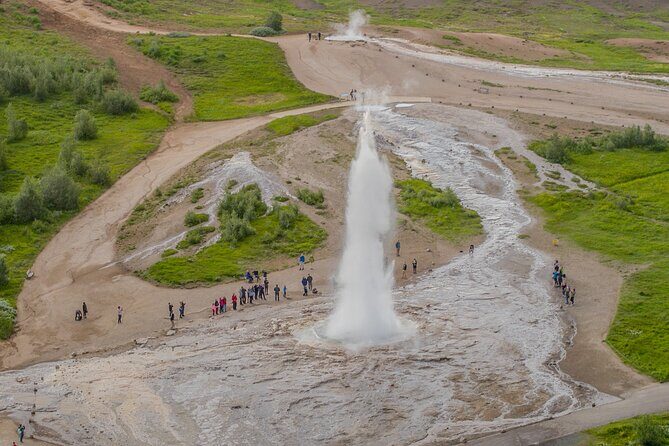 Iceland Stopover: The Golden Circle Day Tour - A Deep Dive into the Golden Circle Tour