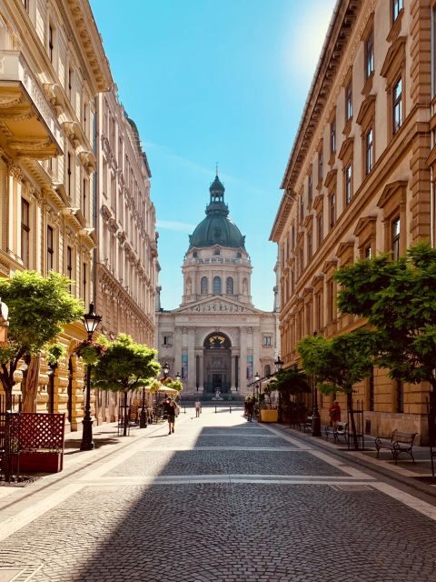 Iconic Budapest tour with Classic Russian Jeep and G-Wagon - Authentic Experiences and Unique Perspectives