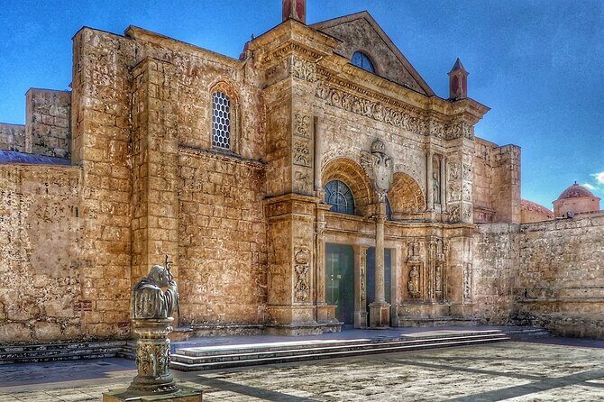 Iconic Highlights and historical Tour in Santo Domingo - The Sum Up