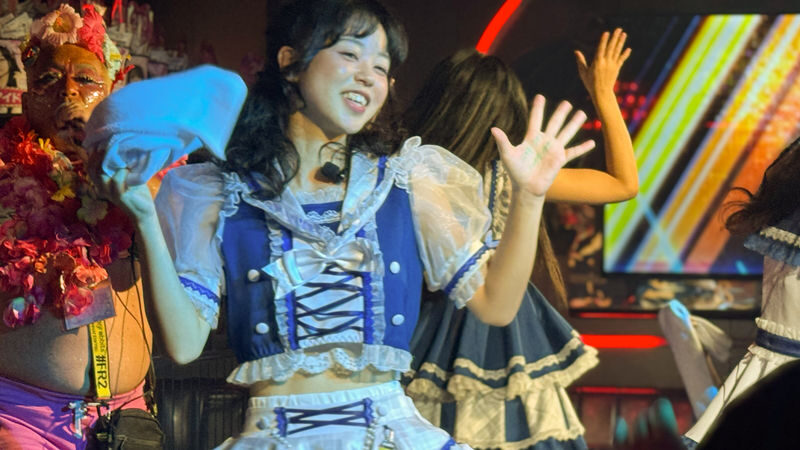 Idol IKUSEI Theater SHOW CLUB - Who is likely to enjoy it