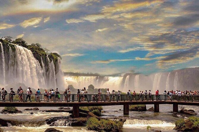 Iguassu Falls Private day tour Brasil & Argentina - Who Should Consider This Tour?
