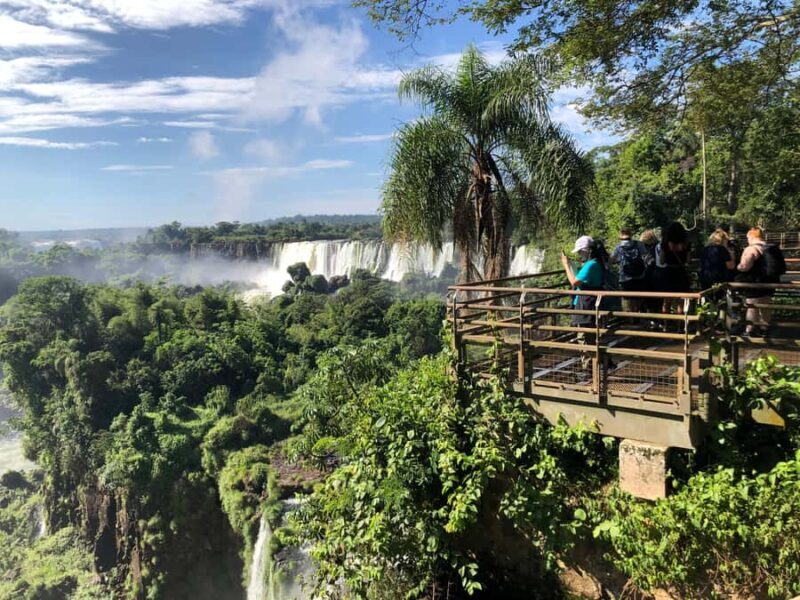 Iguassu Waterfalls: 1 Day Tour Brazil and Argentina's sides - Exploring Iguassu Falls: What You Can Expect in a Day