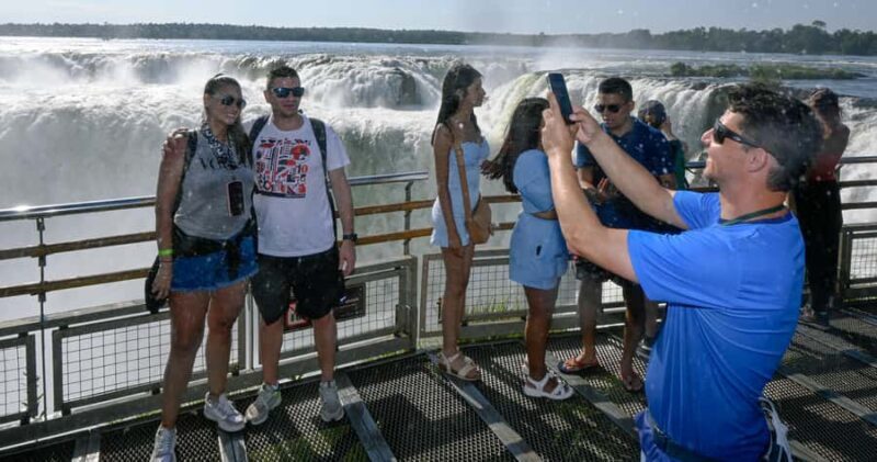 Iguassu Waterfalls: 1 Day Tour Brazil and Argentina's sides - FAQ