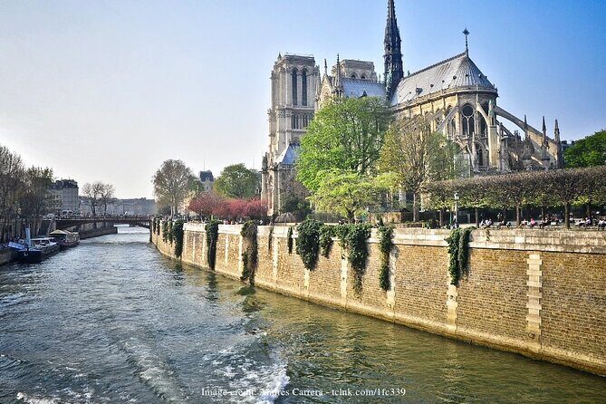 Île de la Cité Private 2h Tour with Latin Quarter & Seine River - Authentic Stories from Past Travelers