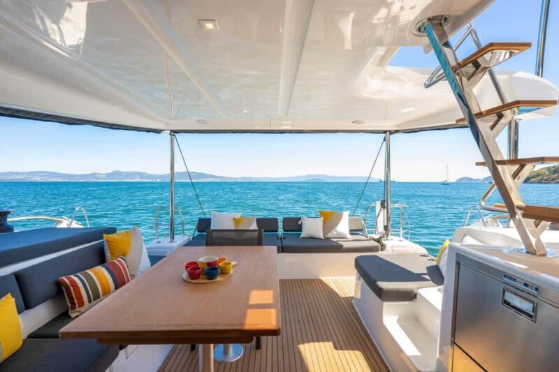 Ile-Rousse, Corsica: Day trip by catamaran to the Agriate Sea - Returning to Ile-Rousse: Scenic Coastal Views