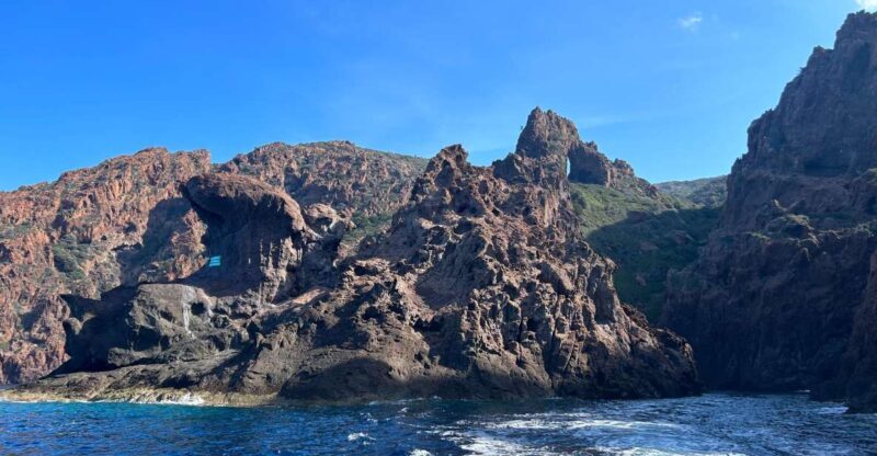 Ile Rousse : la réserve naturelle de Scandola - Setting Sail from Ile Rousse