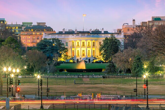 Illuminated Icons: Private Evening Tour of Washingtons Monuments - Who Should Consider This Tour?