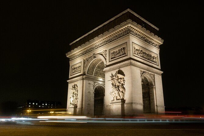 Illumination Tour of Paris - Illumination Tour of Paris: A Romantic Nighttime Stroll