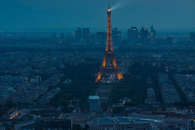 Illumination Tour of Paris - A Closer Look at the Illumination Tour of Paris