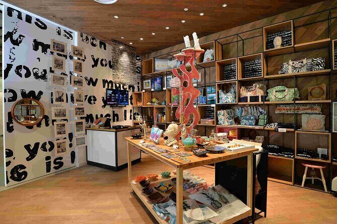 Immerse into Nassau's Vibrant Art Scene with our Art Gallery Tour - Overall Value and Experience