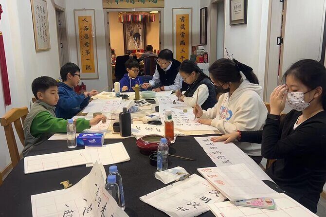 Immerse Yourself:Chinese Calligraphy Experience in Beijing Hutong - Key Points