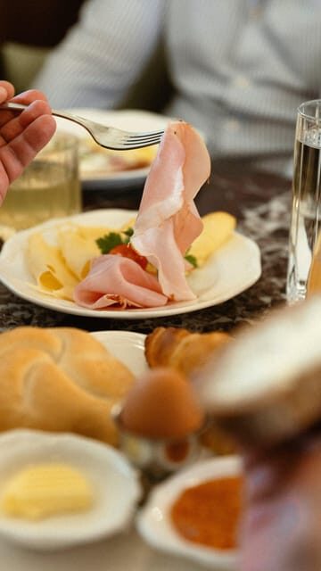 Imperial breakfast before your castle tour - Who Should Consider This Tour?