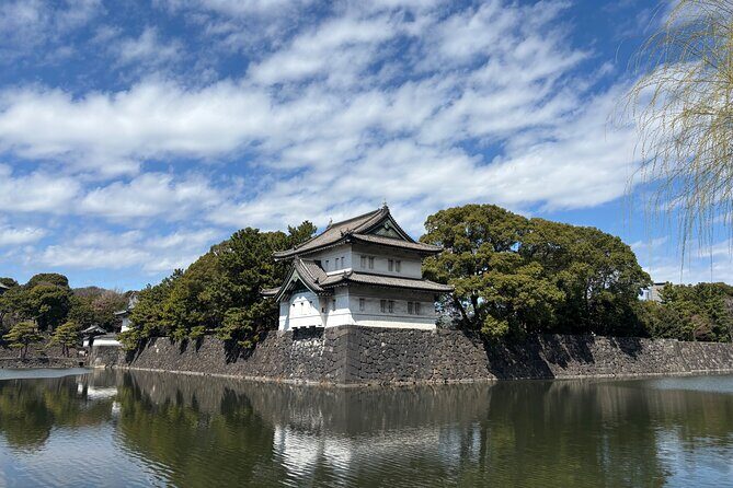 Imperial Palace and East Gardens Private Walking Tour in Tokyo - Exploring Tokyo’s Imperial Heritage: A Private Walk Through the Palace and Gardens