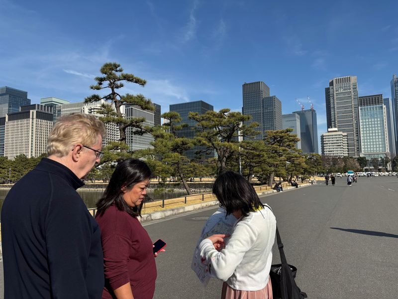 Imperial Palace East Garden and Heritage of Edo Castle Private Tour - Who should book this walk