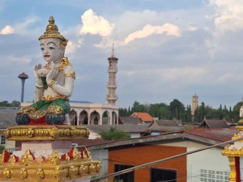 In Ayutthaya: Tour Guide Service with Authentic Local tour - Authentic Experiences for All Travelers