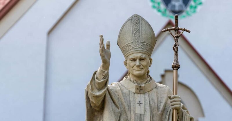 IN THE FOOTSTEPS OF JOHN PAUL II. FULL TOUR WITH AUDIO GUIDE - Why This Tour Works for You