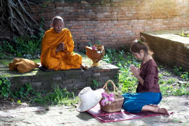 India : 7-Day Buddhist Pilgrimage India - From India to Nepal: The Path to Lumbini