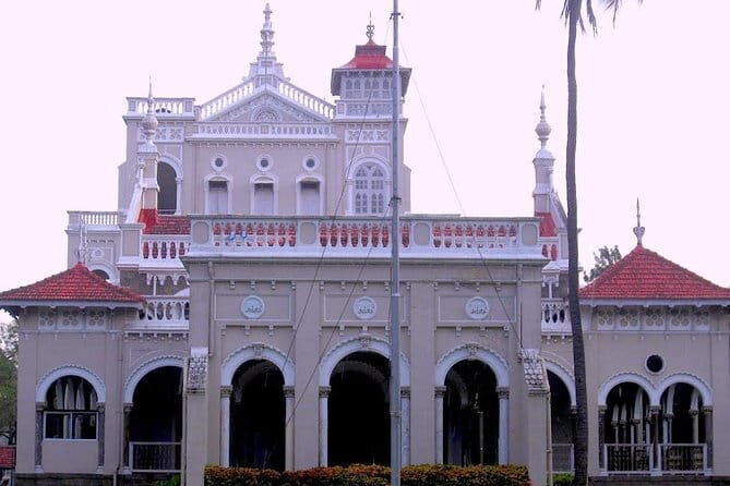 India's Independence Movement over a day tour in Pune - FAQ