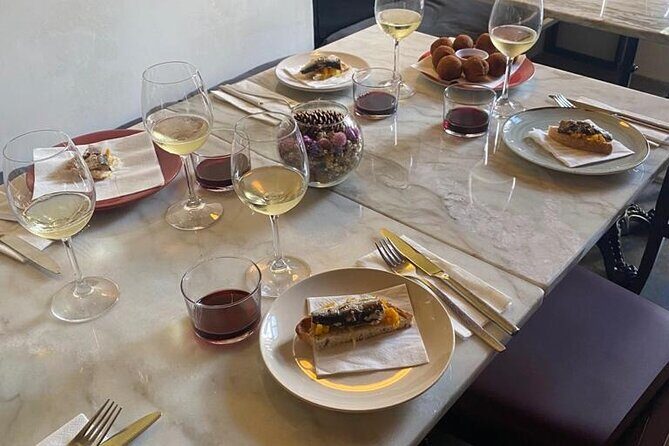 Indie Food Tour - Starting Point and Duration