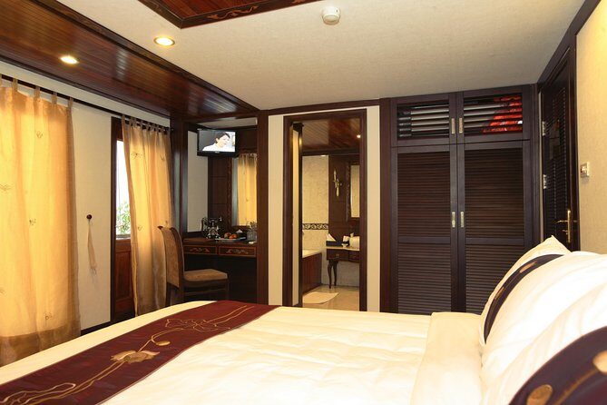 Indochina Sails Halong Bay - Who Is This Tour Best For?