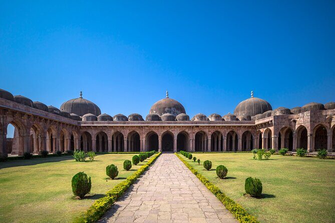 Indore to Mandu and Maheshwar: A Heritage Day Tour - Key Points