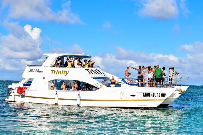 Infinity party boat in Punta Cana - Practical Details and Considerations