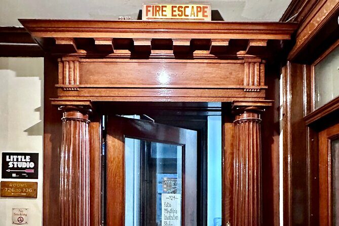 Inside Tour of Chicagos Fine Arts Building - Why This Tour Offers Real Value