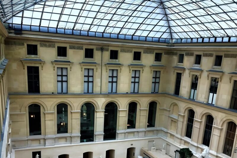 Insider Louvre: from a Royal Palace to a museum - The Practicalities