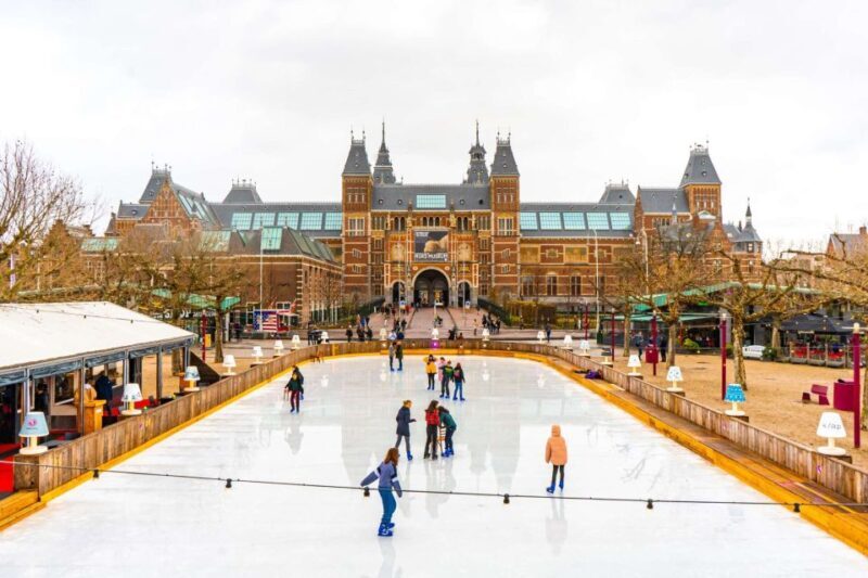 Instagram Photo Shoot in Amsterdam with a Photographer - Who Would Enjoy This Tour Most?