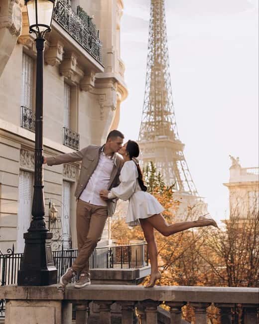 Instagram tour of Paris with a private photographer - The Sum Up