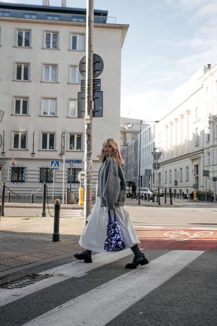 Instagram tour of Warsaw with a private photographer - The Essence of the Experience