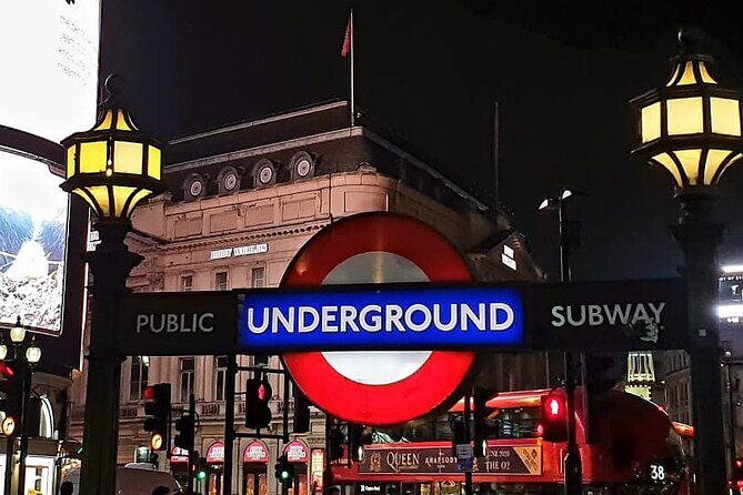 Interactive Treasure Hunt Experience - Central London's Secrets - A Closer Look at the Central London Treasure Hunt