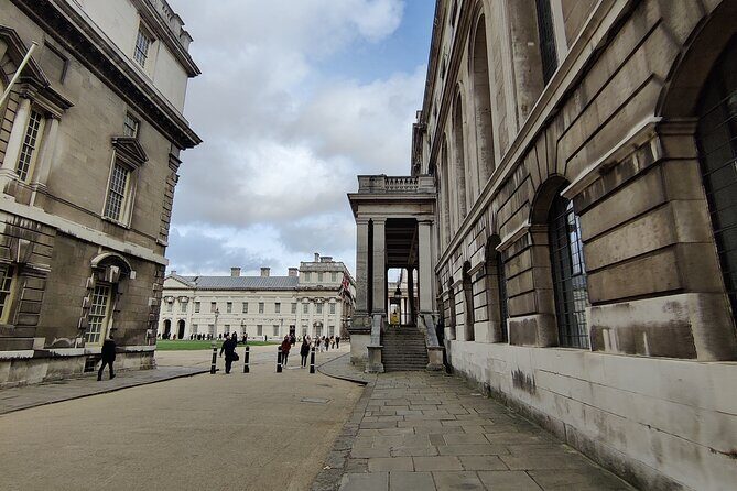 Interactive Treasure Hunt Experience of Greenwich's Secrets - An In-Depth Look at the Greenwich Treasure Hunt Experience