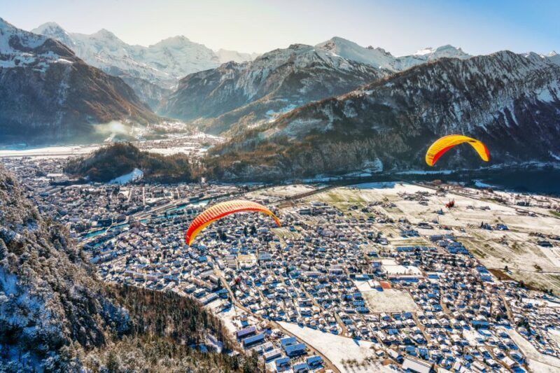Interlaken: Tandem Paragliding Flight - An In-Depth Look at the Paragliding Experience in Interlaken