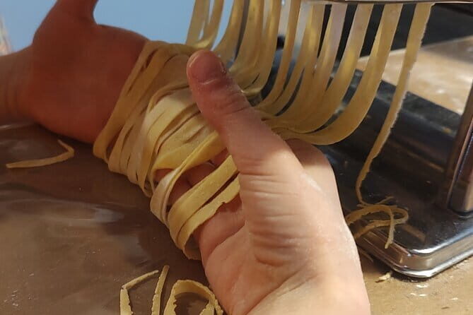 Intimate and authentic Pasta Lesson & Chianti wine. Free parking - The Heartfelt Experience of Making Pasta in Florence