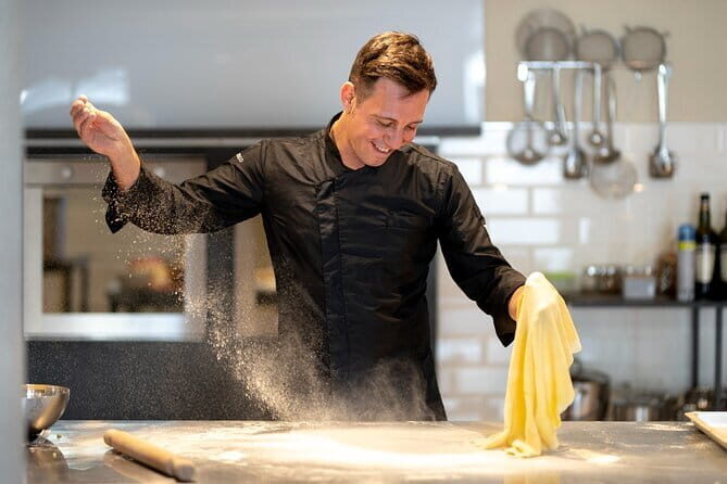 Intimate and authentic Pasta Lesson & Chianti wine. Free parking - FAQ