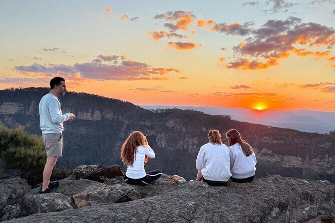 Intimate Blue Mountains Wild Kangaroos & Sunset for Nature Lovers - Experience the Blue Mountains in an Intimate Way