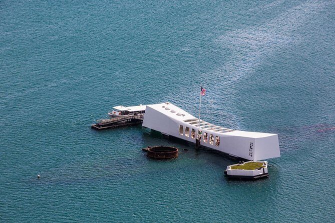 Intimate WWII: Honor our Heroes and Historic Honolulu Tour With Lunch - Analyzing the Value