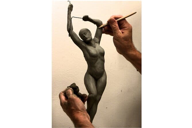 Introduction to Sculpture in Clay Class at The Florence Studio - A Closer Look at the Florence Sculpture Class Experience