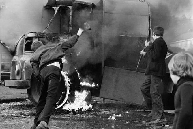 IRA Troubles Conflict Private Tour Museum Graves Murals and Political Analysis - Frequently Asked Questions