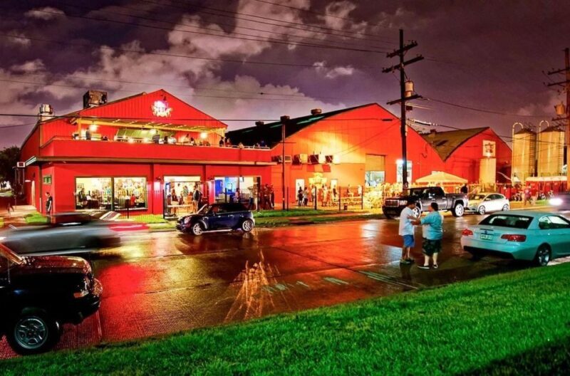 Irish Channel Party Bike Bar Crawl - The Sum Up