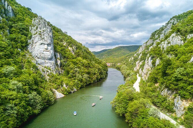 Iron Gate NP Tour with 1-hour speedboat ride + 2 viewpoints - Discover Serbia’s Hidden Gems: The Iron Gate NP Tour with Speedboat and Scenic Viewpoints
