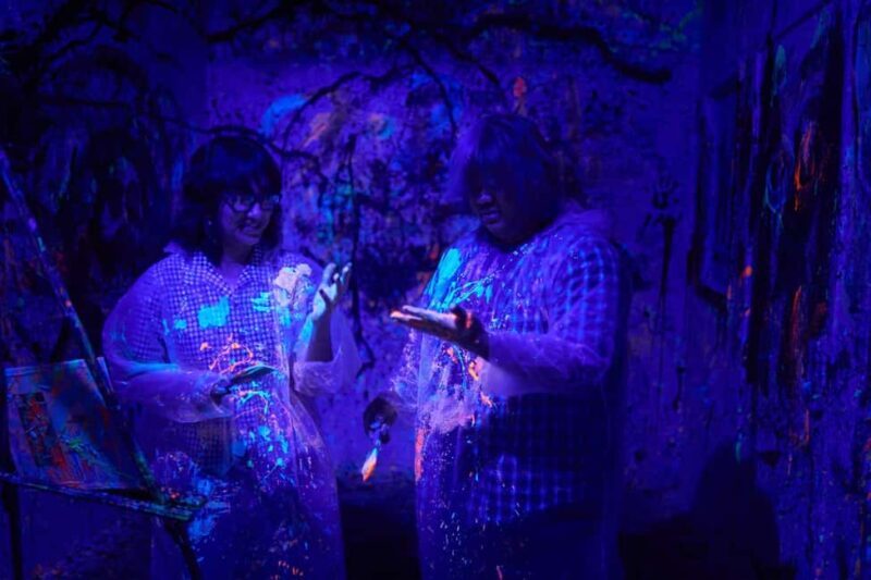 Irvine: Splatter Paint Room Experience - What to Expect at the Splatter Paint Room in Irvine