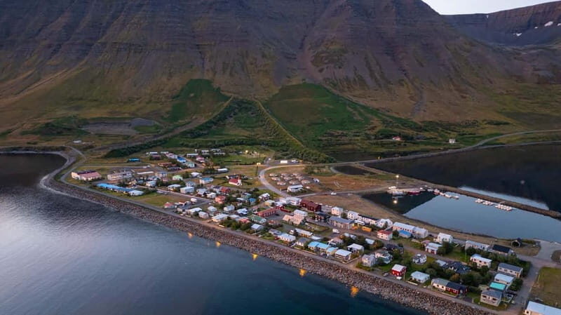 Ísafjörður: Flateyri Village tour: Local Culture & History - A Closer Look at the Ísafjörður: Flateyri Village Tour