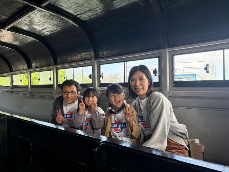 Ishigaki Island Guided Sightseeing Photo Tour: Visiting Popular Spots like Kabira Bay with Photo Data Included - Local guides and the feel of the tour