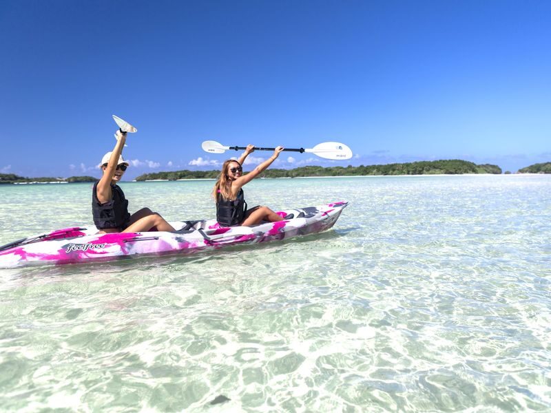 Ishigaki Island/Half-Day: Kabira Bay: Choice of SUP/Canoe (Okinawa) - The 90-minute outing and the transfer