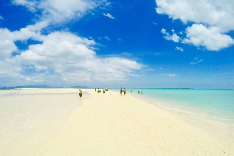Ishigaki Island Phantom Island Landing & Snorkeling/ 체험 Diving - A sandbar made by the tide