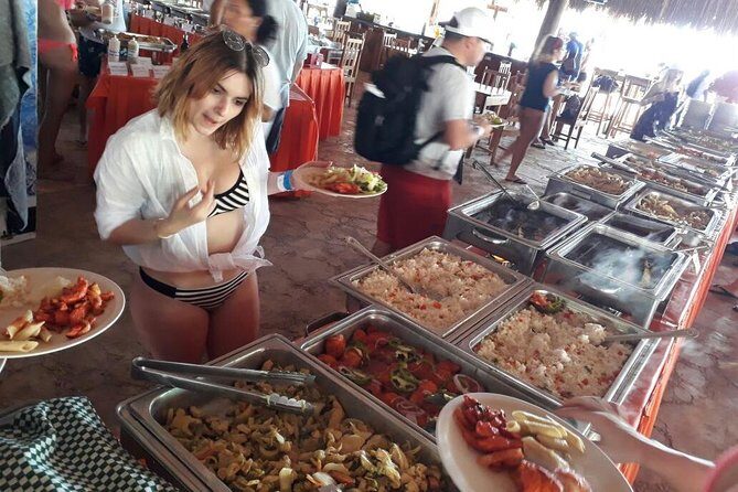 Isla Mujeres Catamaran Open Bar & Transportation from Cancun - Who Will Love This Tour?