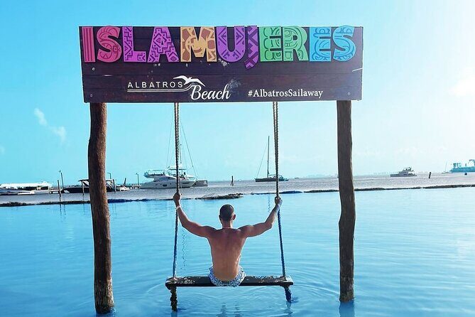 Isla Mujeres Catamaran private tour - FAQ