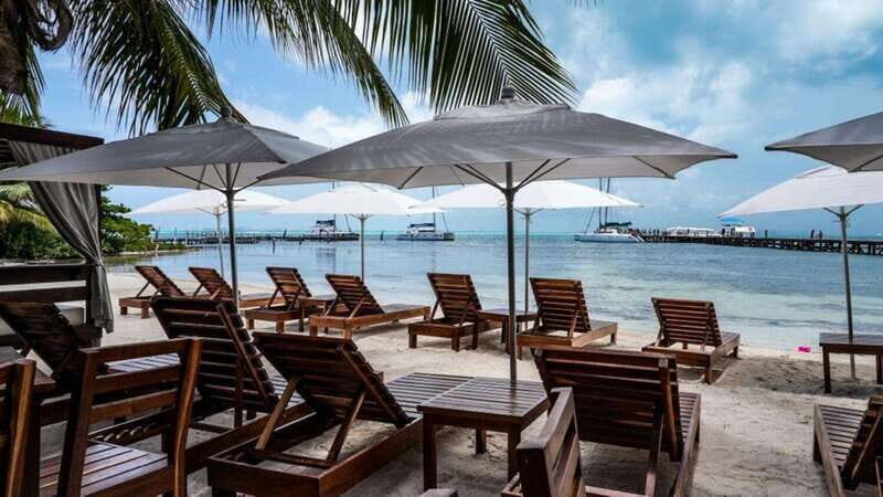 Isla Mujeres: Catamaran with Open Bar, Snorkeling and Lunch - FAQs